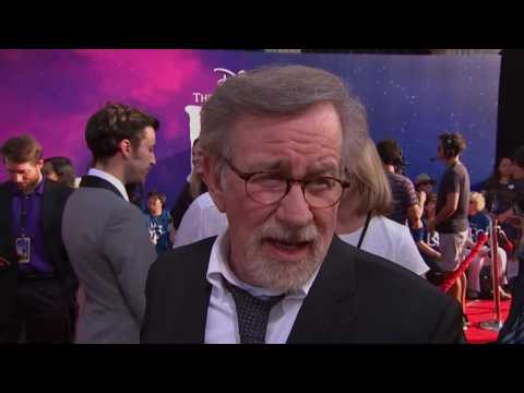 VIDEO : Steven Spielberg Will Direct 'Blackhawk' Movie