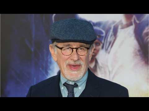 VIDEO : Steven Spielberg Joins DC Universe
