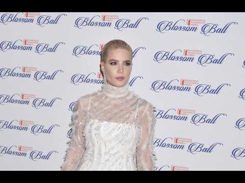 VIDEO : Halsey 'really happy' with her life