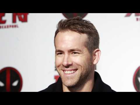 VIDEO : Ryan Reynolds Posts Picture of ?Avengers? Rejection Letter