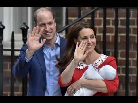 VIDEO : Kate Middleton et son nouveau-n ont quitt l'hpital