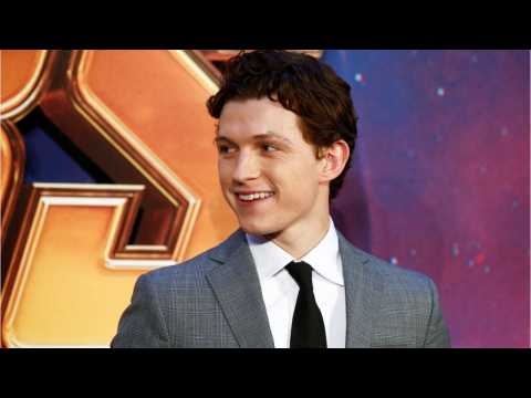 VIDEO : Tom Holland Was Give Fake Scripts