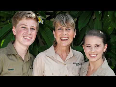 VIDEO : Terri Irwin Gives The Scoop On Son's Dating Life