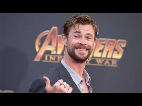 VIDEO : Chris Hemsworth Gives Details On His Surfing Accident