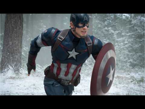 VIDEO : Marvel Fans Freaked Out Because Chris Evans Skipped 'Avengers' Premiere