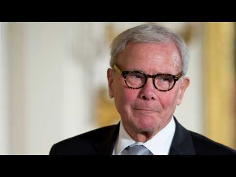 VIDEO : Tom Brokaw Accused Of 'Unwanted Advances' By Former NBC Employees