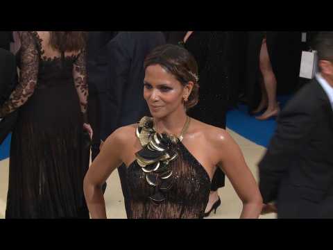 VIDEO : Halle Berry launching lifestyle site to share fitness tips with fans