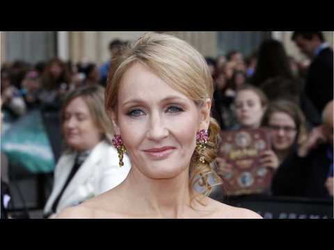 VIDEO : Harry Potter: J.K. Rowling Apologizes For Killing Dobby