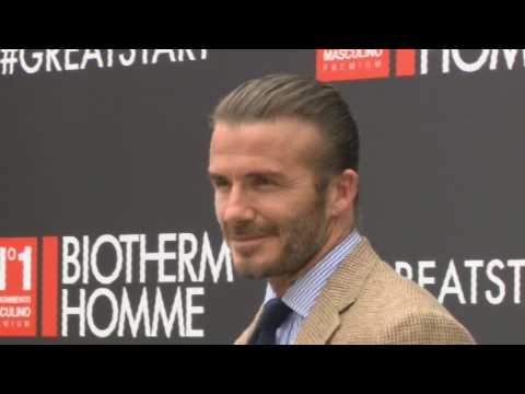 VIDEO : David Beckham cumple 43 aos rodeado de su familia