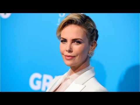 VIDEO : Charlize Theron Clarifies She's Not Leaving US