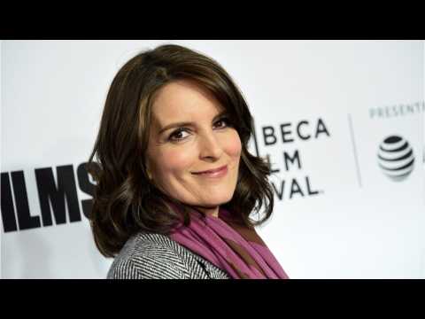 VIDEO : Tina Fey Set To Return To SNL