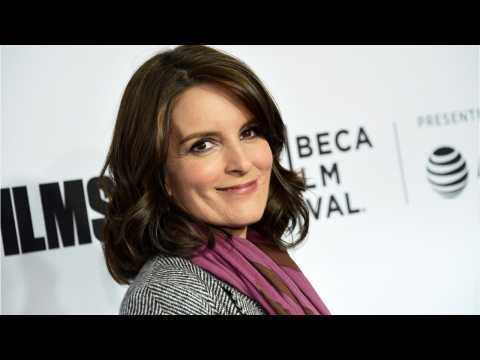 VIDEO : Tina Fey Says '30 Rock' Reboot Is Possibility