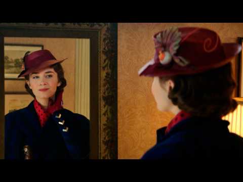 VIDEO : Emily Blunt Tries To Fill Mary Poppins' Shoes