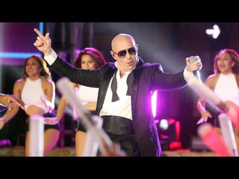 VIDEO : Pitbull Does 