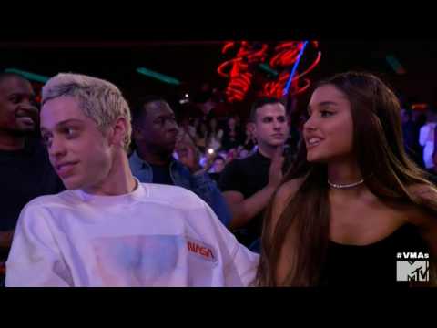 VIDEO : Ariana Grande Tweets Message Of Concern For Pete Davidson