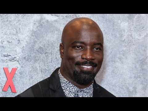 VIDEO : Mike Colter's Holiday Wish