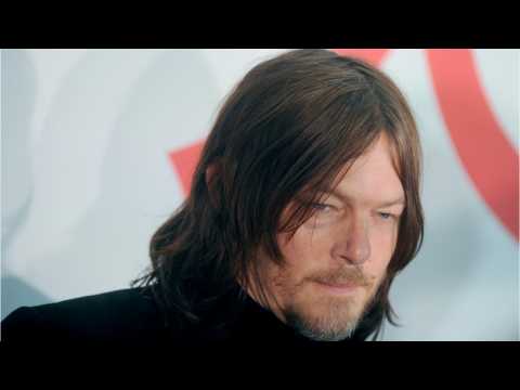 VIDEO : 'The Walking Dead' Dashes Hope Of Romance For Daryl