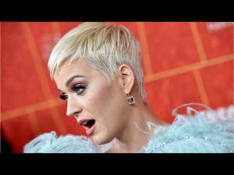 VIDEO : Katy Perry Reveals New Favorite Superhero