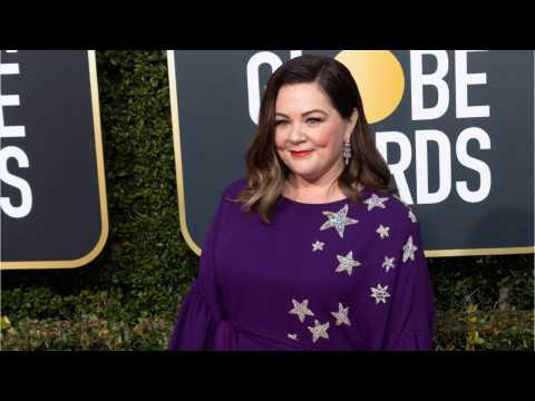VIDEO : Melissa McCarthy Brought 30 Ham Sandwiches To The Golden Globes