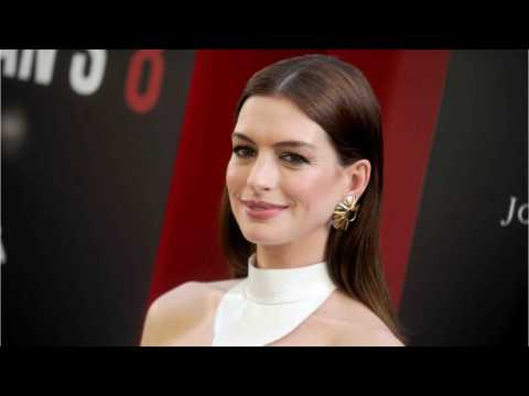 VIDEO : Anne Hathaway To Star In ?The Witches? Remake