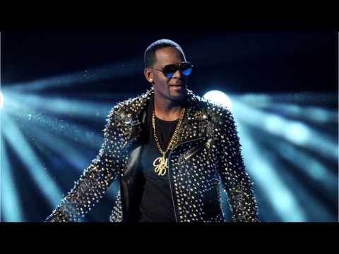VIDEO : R. Kelly Deletes Tweet Announcing New Tour