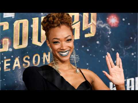 VIDEO : Sonequa Martin-Green Shoots Down 'Star Trek: Discovery' Fan Theory
