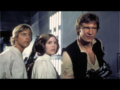 VIDEO : 'Star Wars' Mark Hamill Reveals 