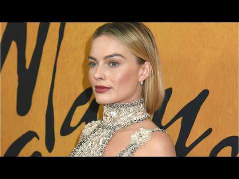 VIDEO : Margot Robbie-Led 'Barbie' Movie Officially Moving Forward
