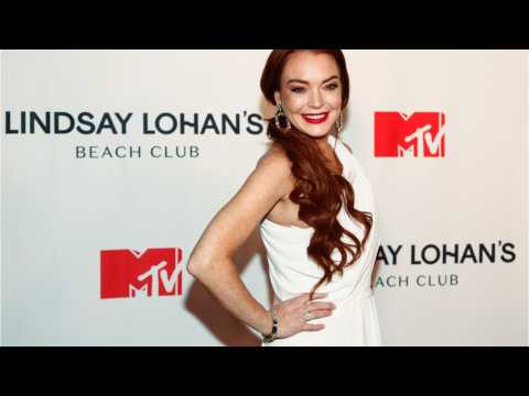 VIDEO : Lindsay Lohan On ?Beach Club'