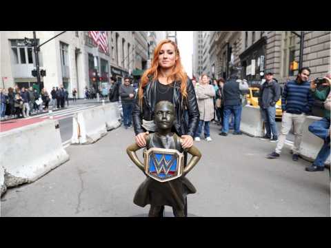 VIDEO : Becky Lynch Taps Out in Royal Rumble