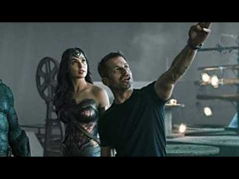 VIDEO : Zack Snyder Making Zombie-Heist Movie For Netflix