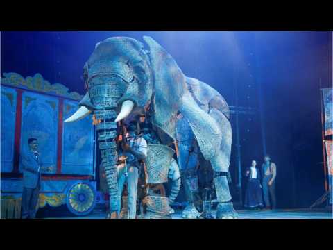 VIDEO : Circus 1903 Has Life-Size Elephant Puppets
