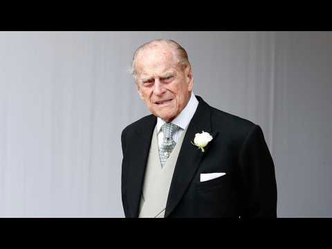 VIDEO : Duke of Edinburgh Uninjured After Car Accident