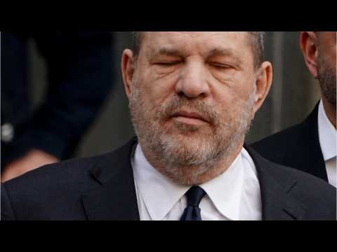 VIDEO : Harvey Weinstein's Attorney Quits Case