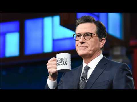 VIDEO : Stephen Colbert Sells ?Shutdown Mug? To Help Feed Unpaid Federal Worker