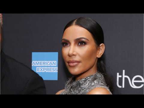 VIDEO : Kim Kardashian West Experiences Bird Box