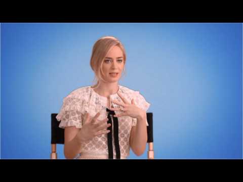 VIDEO : Emily Blunt Discusses First Red Carpet Look