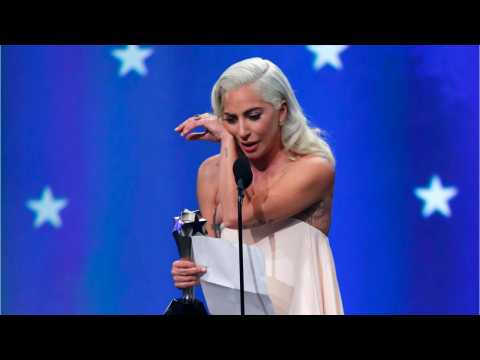 VIDEO : Lady Gaga Gave A Defiant Response When They Played The Music To End Her Critics' Choice Awar