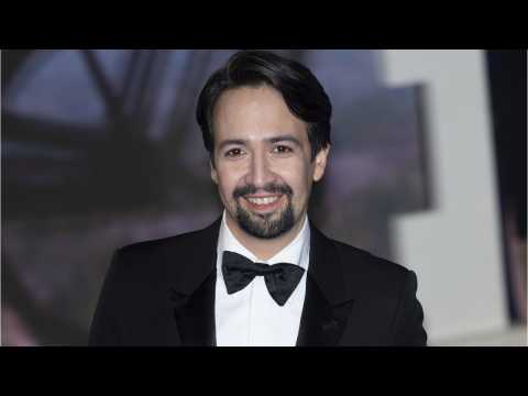 VIDEO : Lin-Manuel Miranda Buys 'NBA Jam' Arcade Machine