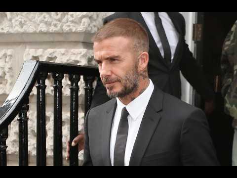 VIDEO : David Beckham: premier footballeur dans l'espace?