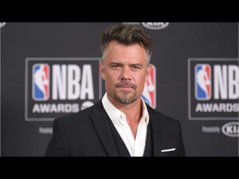 VIDEO : Josh Duhamel Spotted With Young Mystery Woman