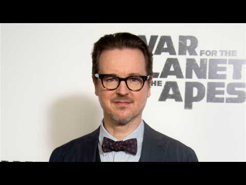 VIDEO : 'The Batman': Who Will Wear The Cowl?