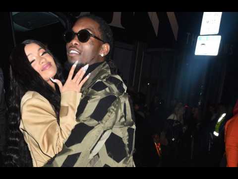 VIDEO : Offset essaye toujours de convaincre Cardi B de le reprendre