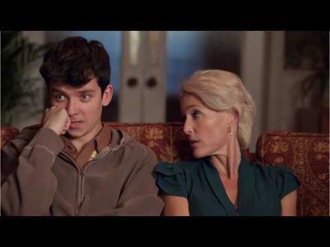 VIDEO : Netflix British Series 'Sex Education' Gets Season 2