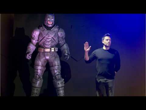 VIDEO : DC Fans Thank Affleck For His Time As Batman