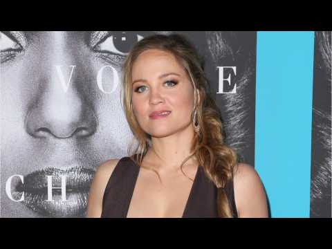 VIDEO : Don't Ask Erika Christensen To Watch 'Going Clear'