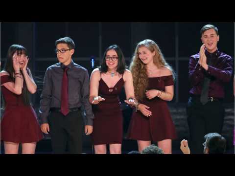 VIDEO : Parkland Students Sing 'Seasons of Love' At Tony Awards