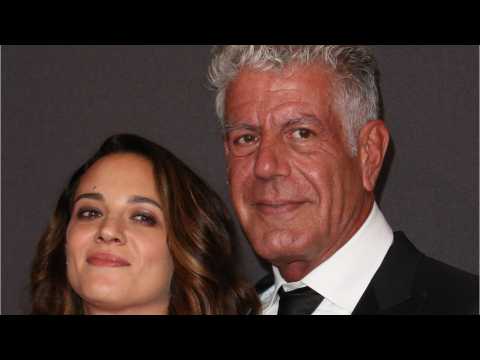VIDEO : Rose McGowan Says Don?t Blame Asia Argento for Anthony Bourdain?s Suicide In Letter