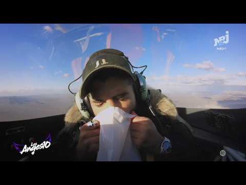 VIDEO : Thomas vomit dans un avion ! (Les Anges 10) - ZAPPING PEOPLE DU 18/06/2018