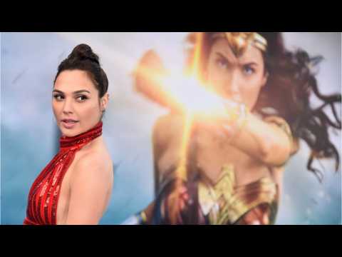 VIDEO : Background Actor Gets Booted For Set Of New Wonder Woman Movie